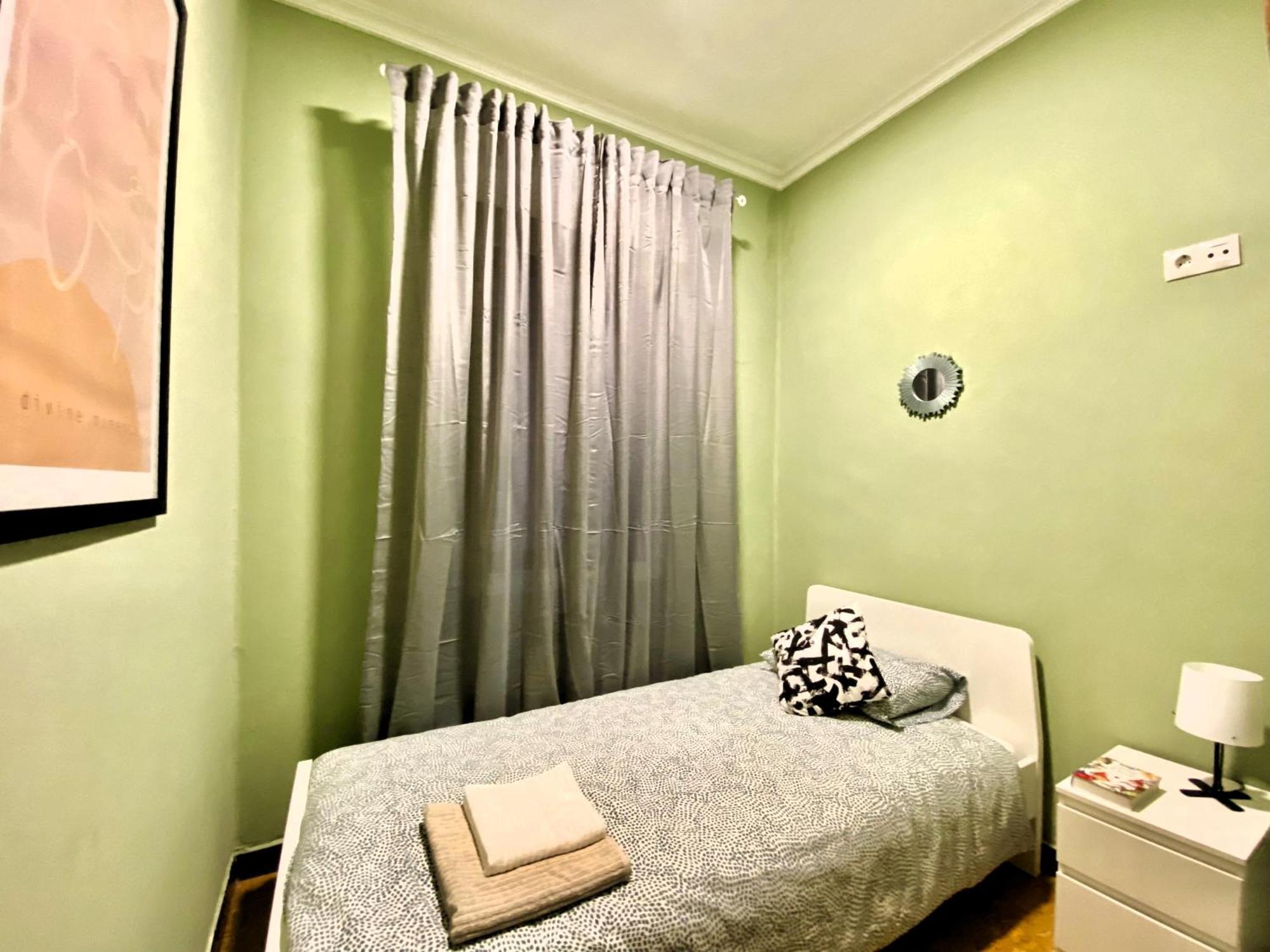 Amplio Apartamento Con Dos Patios Gijón Exterior foto