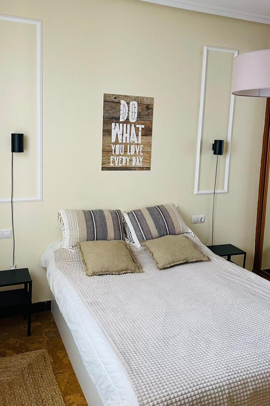 Amplio Apartamento Con Dos Patios Gijón Exterior foto
